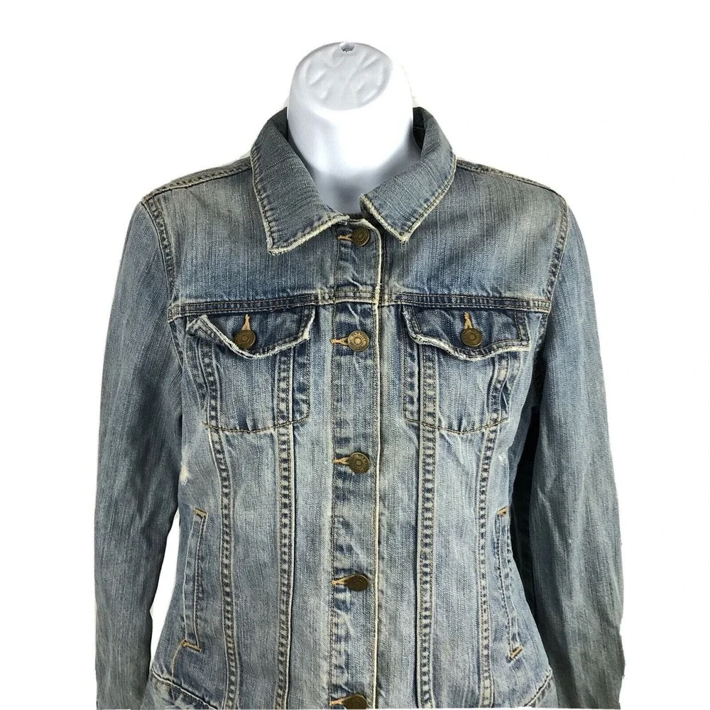 Old Navy Light Rinse Blue Distressed Denim Trucker Jean Jacket Women Size Medium